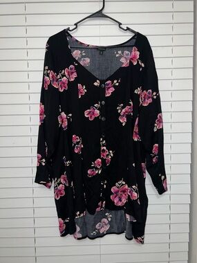 Torrid Black Floral V-Neck Top with Pink Accents